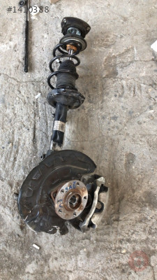 5Q0256C audi a3 2019 sağ taşıyıcı helezon fren merkezi