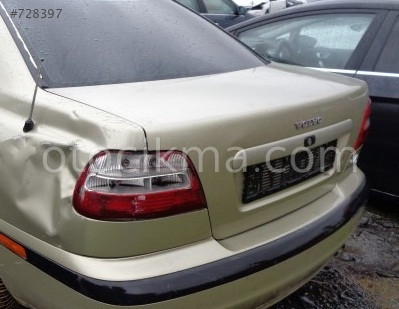 2001 model volvo s40 çıkma bagaj kapağı.