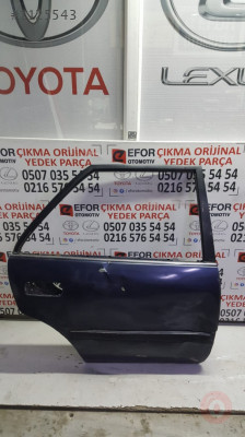 TOYOTA CORONA SAĞ ARKA KAPI ORJİNAL ÇIKMA YEDEK PARÇA