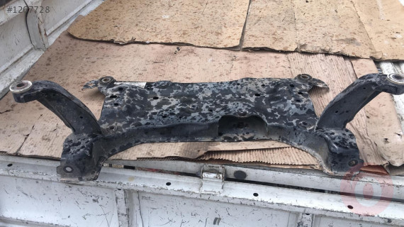 FORD FOCUS MOTOR TRAVERSİ AV61 5019 BL ÇIKMA ORİJİNAL 12-17