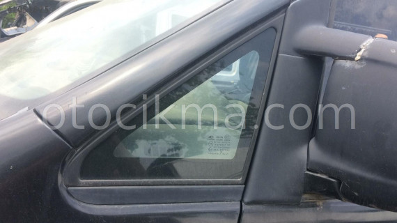 hyundai starex çıkma sol ön kelebek cam