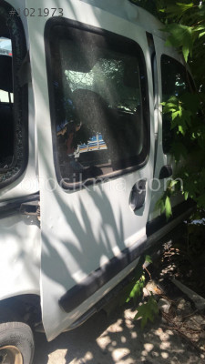 Renault Kangoo sağ sürgülü kapı orjinal çıkma