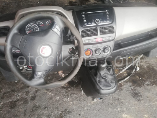 Fiat Doblo D3 Torpido kapağı hatasız orjinal çıkma