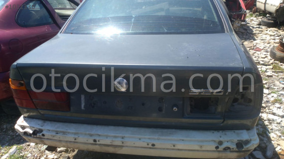 1990 1995 model bmw 5.20 çıkma bagaj kapağı