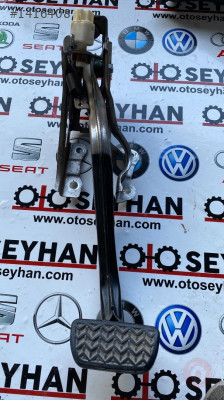 toyota yaris 2012 otomatik fren pedalı
