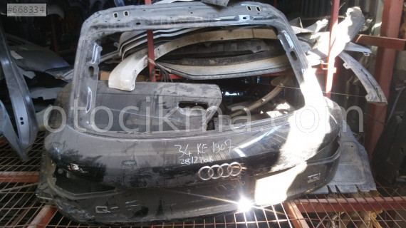 Audi q3 bagaj kapağı  ve tüm audi çıkma parçalar