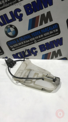 BMW F30 320 316 318 ÇIKMA ORJİNAL CAM SU BİDONU