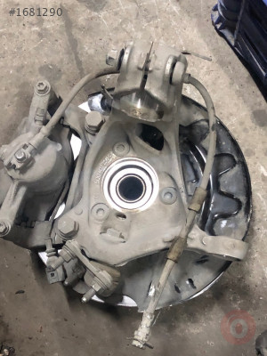 Passat B8 on aks tasiyici cikma 5Q0407257C /5Q0407258C