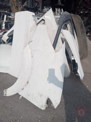 Mercedes Sprinter 2011-2012 sol ön çamurluk çıkma