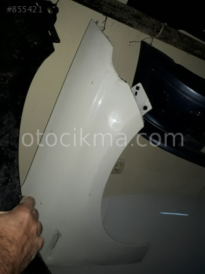 Fiat egea  2015 model  on çamurluk  beyaz