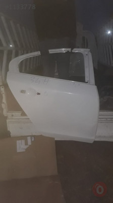 VOLVO S60 SAĞ ARKA KAPI BEYAZ ÇIKMA ORİJİNAL 2011-17