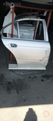 BMW 5 E39 orijinal çıkma sağ arka kapı