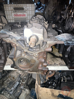 RENAULT CLIO 1.5 DİZEL YARIM MOTOR