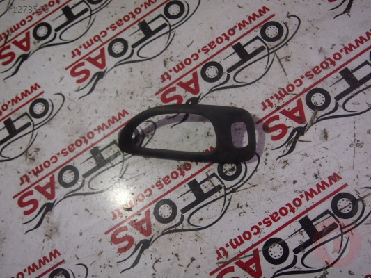 Peugeot 307 Sağ Arka Kapı Kolu Plastiği 9634774677