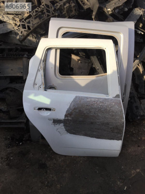2015 Dacia duster sağ arka kapı
