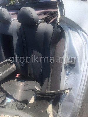 Mercedes W211 arka emniyet kemeri hatasız orjinal çıkma