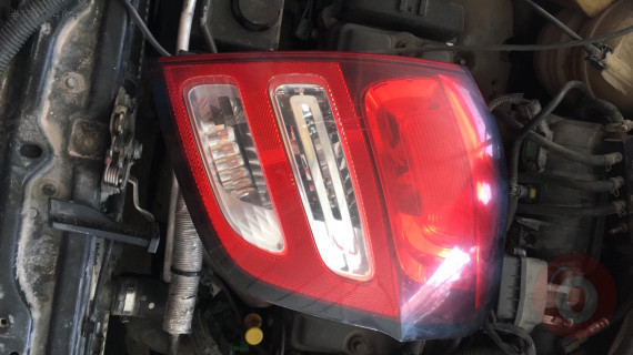 Citroen c3 sağ arka stop lambası orjinal