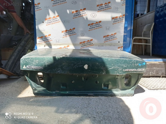 Mitsubishi Carisma Arka Bagaj Kapağı 1996-2000