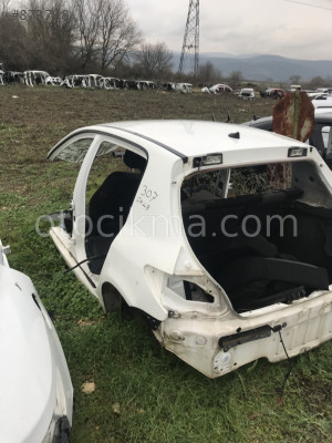 PEUGEOT 307 KESME SOL ARKA ÇAMURLUK GÜÇMANLAR OTO