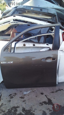 Toyota Hilux Sol Ön Kapı