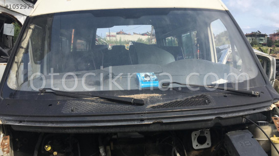 ford transit v184 çıkma ön cam