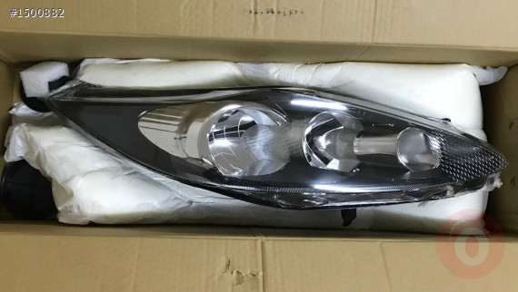 Ford Fiesta Sağ Ön Far 2008-2012 (Sıfır Kutulu)