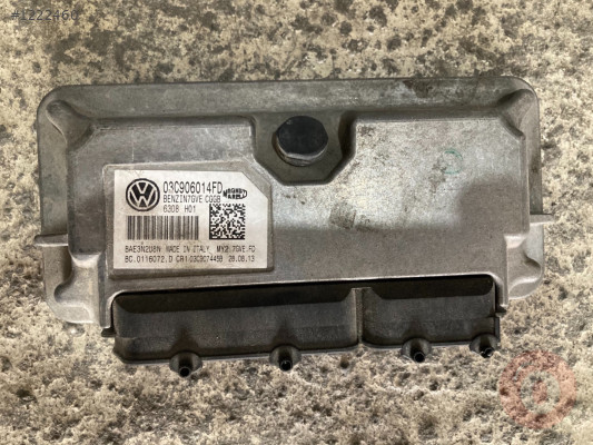 Volkswagen Polo 03C906014FD Motor Beyni
