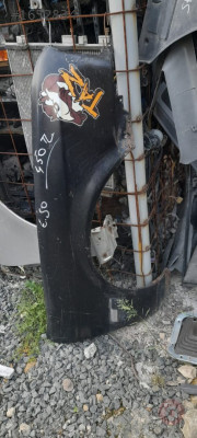 BMW E 30 SAG ÇAMURLUK ORJİNAL ÇIKMA