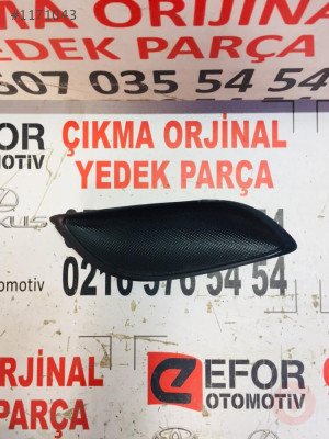 TOYOTA YARİS SAĞ SİS KAPAĞI ORJİNAL ÇIKMA YEDEK PARÇA 09-11
