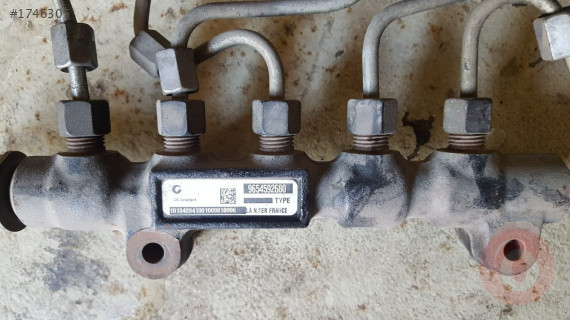 CİTRÖEN C4 206+ 308 BERLİNGO ÇIKMA ENJEKTÖR KÜTÜĞ 9654592680