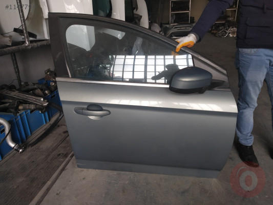 Ford Mondeo 2008 çıkma sağ ön kapı orjinal
