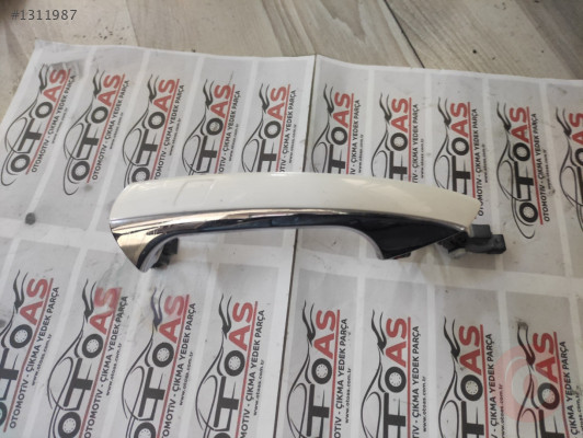 Mercedes C180 Dış Kapı Kolu - 2115450528