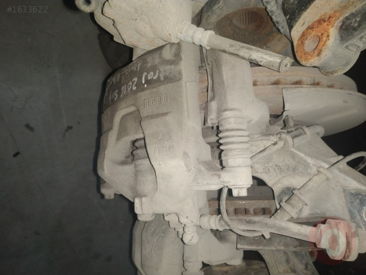 Opel Astra j sağ aks taşıyıcı