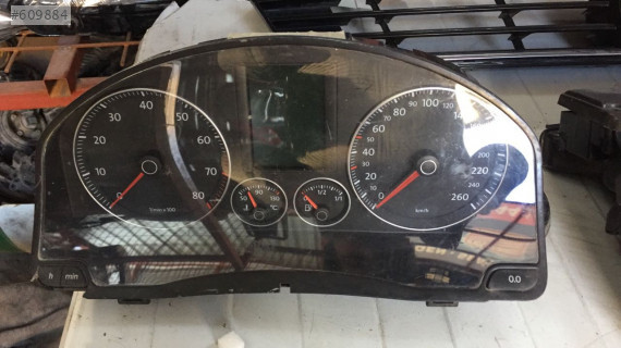 VOLKSWAGEN  GOLF 5 ANALOG GÖSTERGE SAATİ