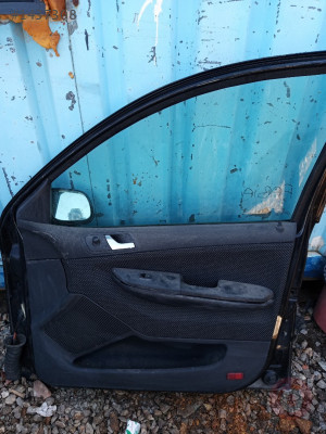 ORJİNAL ÇIKMA SKODA FABİA SAĞ ÖN KAPI