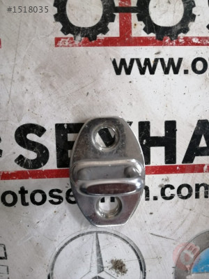5J0837033A seat toledo 2012-19 sağ ön kapı kilit karşılığı