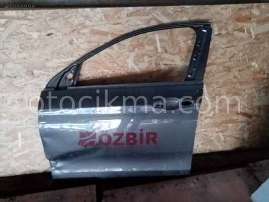 FİAT EGEA SOL ÖN KAPI AZ HASARLI FÜME