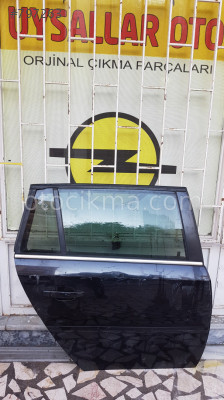 opel vectra sağ arka station kapı ve astra insignia çıkmalar