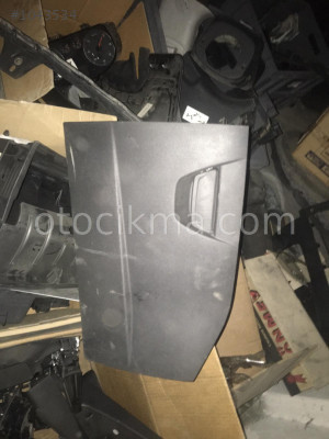 Ford Focus 3 torpido kapağı hatasız orjinal çıkma