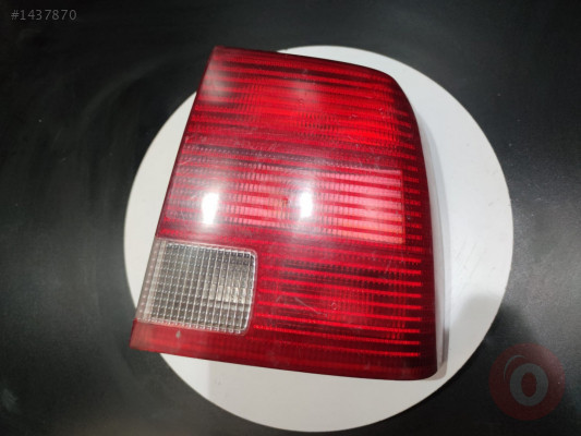 Volkswagen Passat B5 Sağ Stop 3B5945257