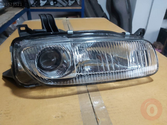 MAZDA 323 1996 - 1998 LANTİS SAĞ  FAR LAMBASI