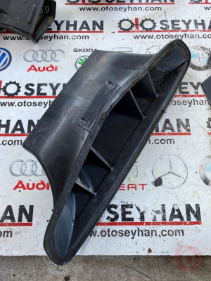 6L0819081 seat ibiza cordoba göğüs üst havalandırma kanalı