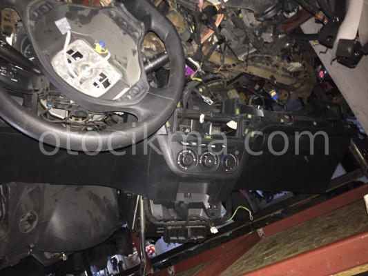 Citroen C Elysee 301 Torpido hatasız orjinal çıkma