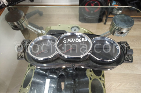 DACİA SANDERO 2013 DİJİTAL GÖSTERGE SAATİ ÇIKMA PARÇA