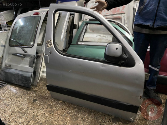 PEUGEOT PARTNER SAĞ ÖN KAPI AYNASI ORİJİNAL ÇIKMA 1998-2008