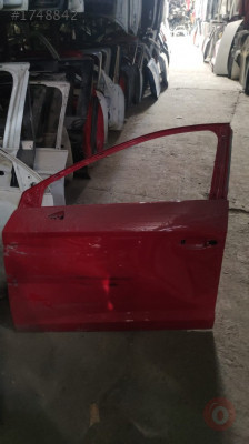 SEAT LEON ÇIKMA SOL ÖN KAPI OTO MEHMET GÜVENCESİYLE