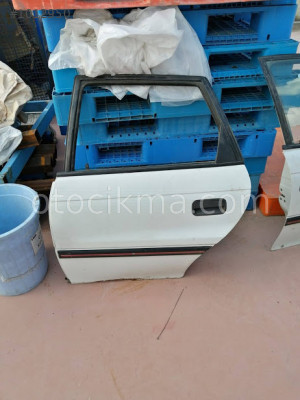 OPEL ASTRA  F  SOL  ARKA    KAPI   SEFALILAR  OTO  CIKMA