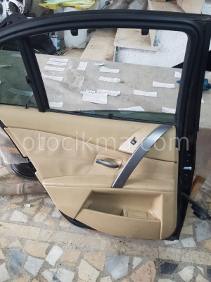 Bmw 5.20 Sol Arka Kapı Döşemesi Hatasız Orjinal Çıkma