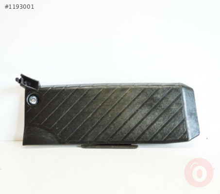 AUDİ A3 04-12 AYAK DESTEK KAPLAMASI SOL GRİ 8P1864777 E59