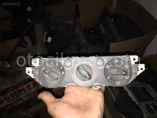 Ford Focus 2 klima kontrol ünitesi hatasız orjinal çıkma